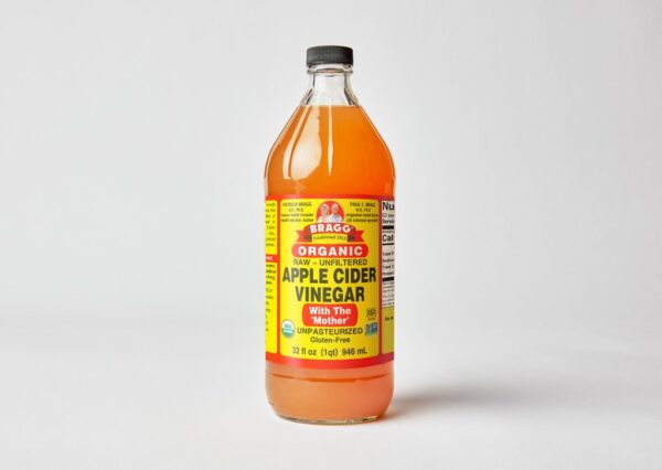 Bragg's Organic Apple Cider Vinegar image of 32 oz glass bottle